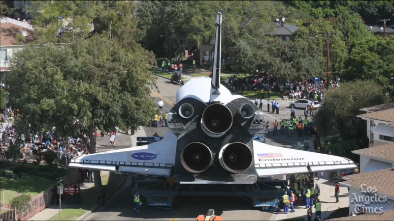 Illustration for article titled Every Time I Watch This I'm Sure the Space Shuttle Will Lose a Wing